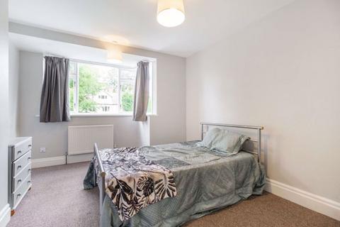 40 The Turnways, Leeds, LS6 3DU
