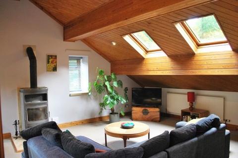 3 bedroom barn conversion to rent, Hinchliffe Barn, Cragg Vale, HX7 5TA