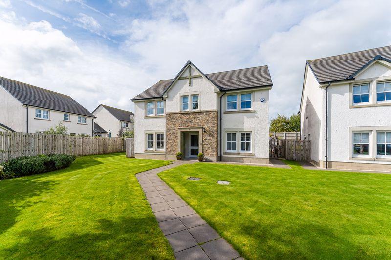 Rowallan Wynd, Fenwick, KA3 6GR 5 bed detached villa £395,000