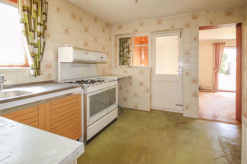 Johns Green, Sandwich 2 bed semidetached house £335,000