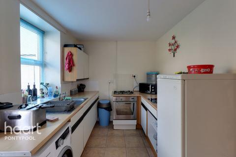 2 bedroom terraced house for sale, Maxworthy Row, Pontypool