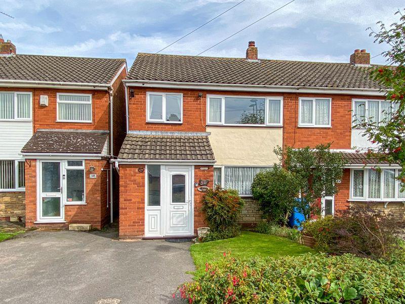 Quinton Avenue, Great Wyrley, WS6 6LP 3 bed terraced house £195,000