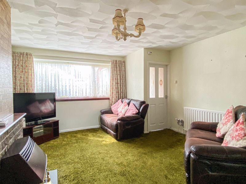 Quinton Avenue, Great Wyrley, WS6 6LP 3 bed terraced house £195,000