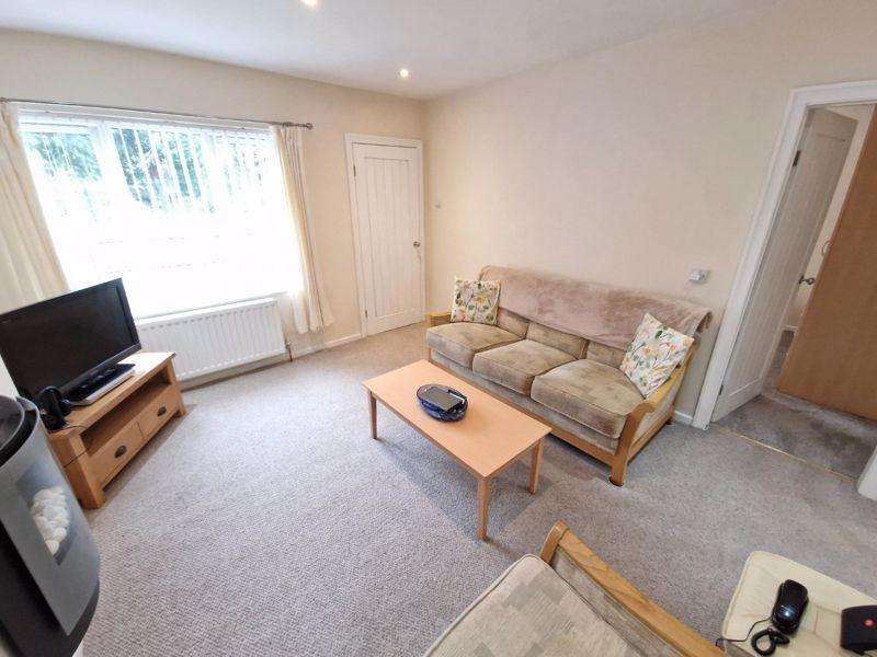 Lounge Additional