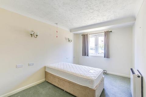 1 bedroom retirement property for sale, Croydon Road, Caterham, Surrey, CR3 6AZ
