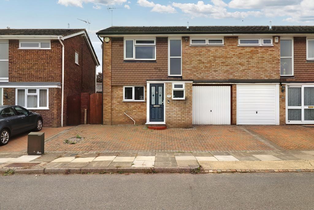 Weltmore Road, Limbury Mead, Luton, LU3 2TN 3 bed semidetached house