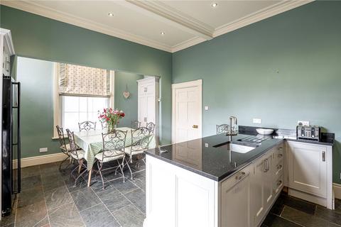 6 bedroom end of terrace house for sale - The Mount, York, YO24