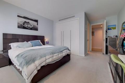 2 bedroom flat for sale, Milliners House, Riverside Quarter