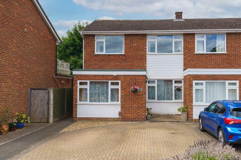 Fleetwood Close, Chalfont St. Giles 3 bed terraced house for sale £