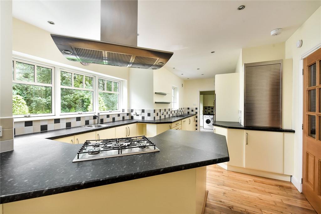 Breakfasting Kitchen