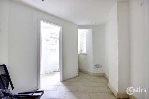 Flat 1, 29 Alconbury Road, London, E5 8RG