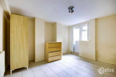 Flat 1, 29 Alconbury Road, London, E5 8RG