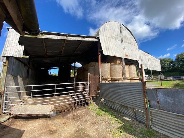 Rear Lean To/Loose Cattle Shed .