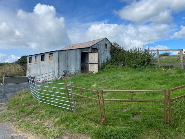 Rear Lean To/Loose Cattle Shed .