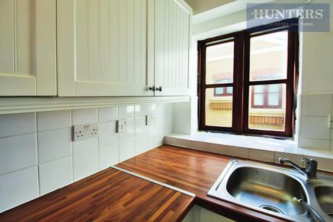 Studio for sale, River Meads, St Margarets