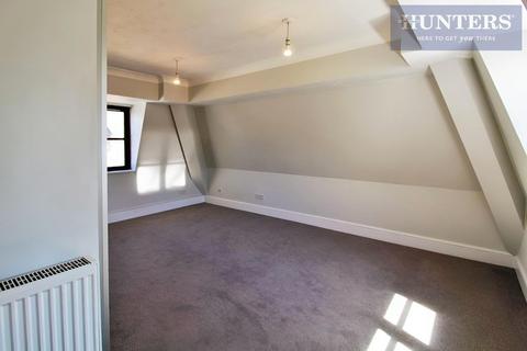 Studio for sale, River Meads, St Margarets