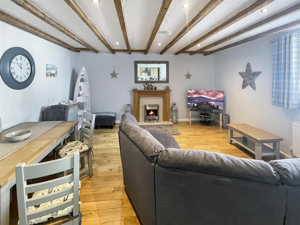 Greenswood Road, Brixham 2 bed house £280,000