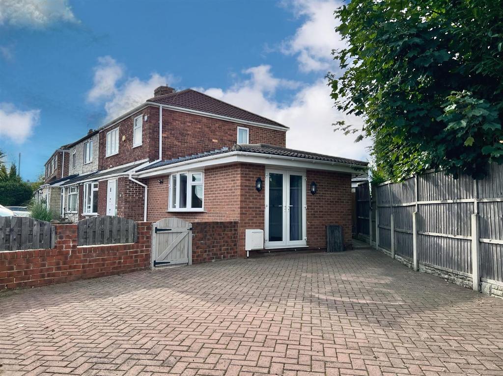 Cherry Tree Crescent, Wickersley, Rotherham 4 bed semidetached house