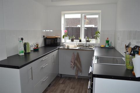 70 Castlefields, Leominster, HR6 8BJ