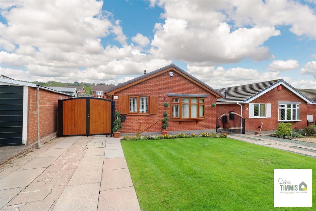 Kilsby Grove, Milton, StokeOnTrent 2 bed detached bungalow £215,000