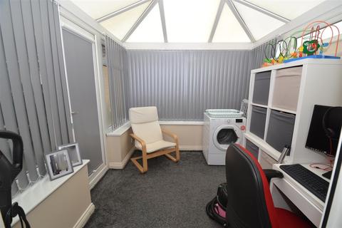 28 Plumpton Close, Bradford, BD2 1NJ
