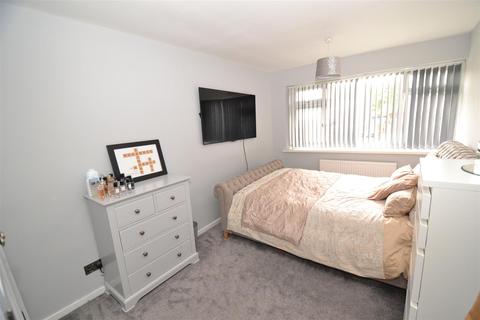 28 Plumpton Close, Bradford, BD2 1NJ