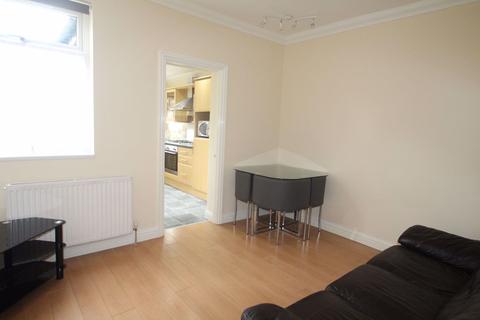 1 bedroom flat to rent - Valentines Road, Ilford