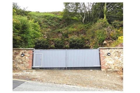 2 bedroom property with land for sale - Goodwick Hill, Goodwick