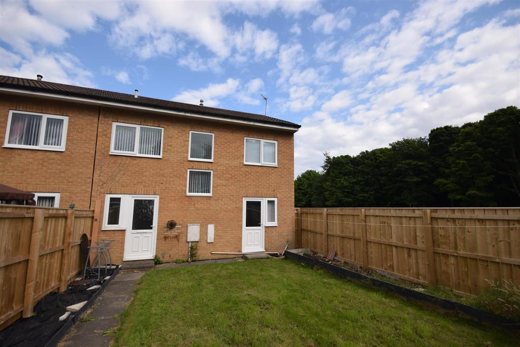 Pentland Close, Peterlee, County Durham 3 bed end of terrace house £