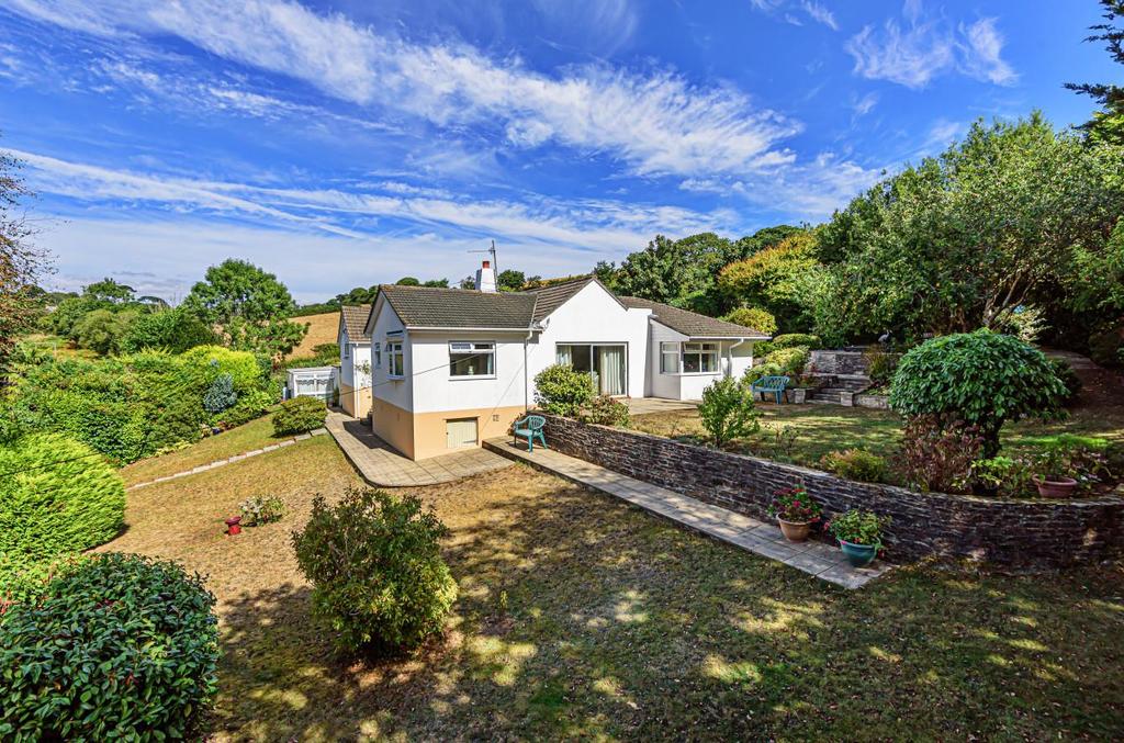 Feock 4 bed detached bungalow £1,150,000