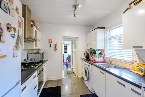 2 bedroom end of terrace house for sale, Westgate Road, London