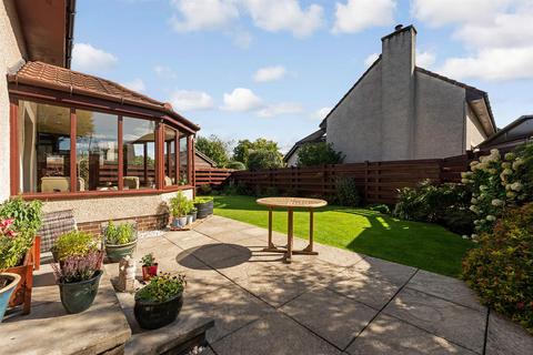 3 Broom Road, Kinross, KY13 8BU