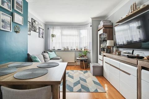 29 Meadowview Road, London, SE6 3NL