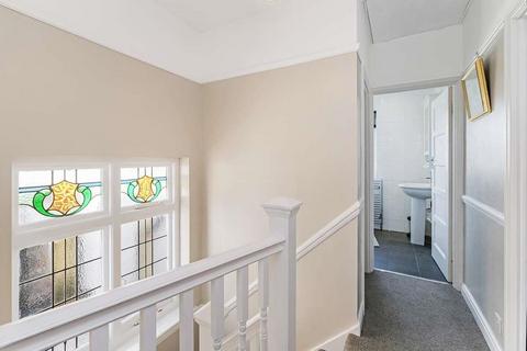 42 Leadale Avenue, London, E4 8AY