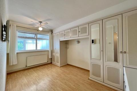 49 Fallow Walk, Northampton, NN2 8DE