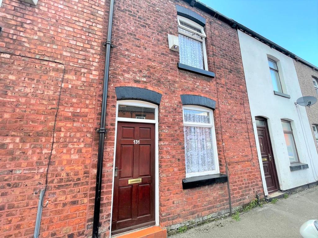 Oxford Street, Leigh 2 bed terraced house for sale £95,000