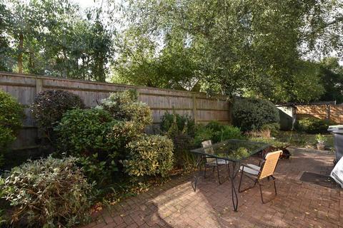 6 Frampton Drive, Willersey, Broadway, WR12 7PY