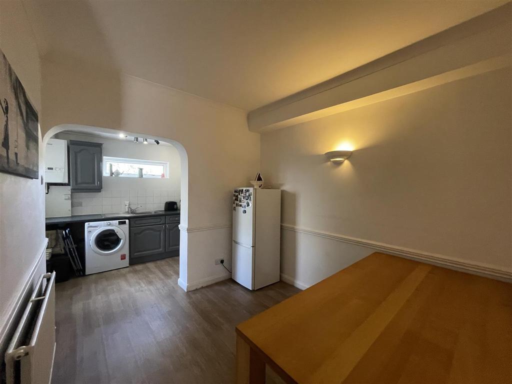 Days Lane, Sidcup 2 bed £1,475 pcm (£340 pw)