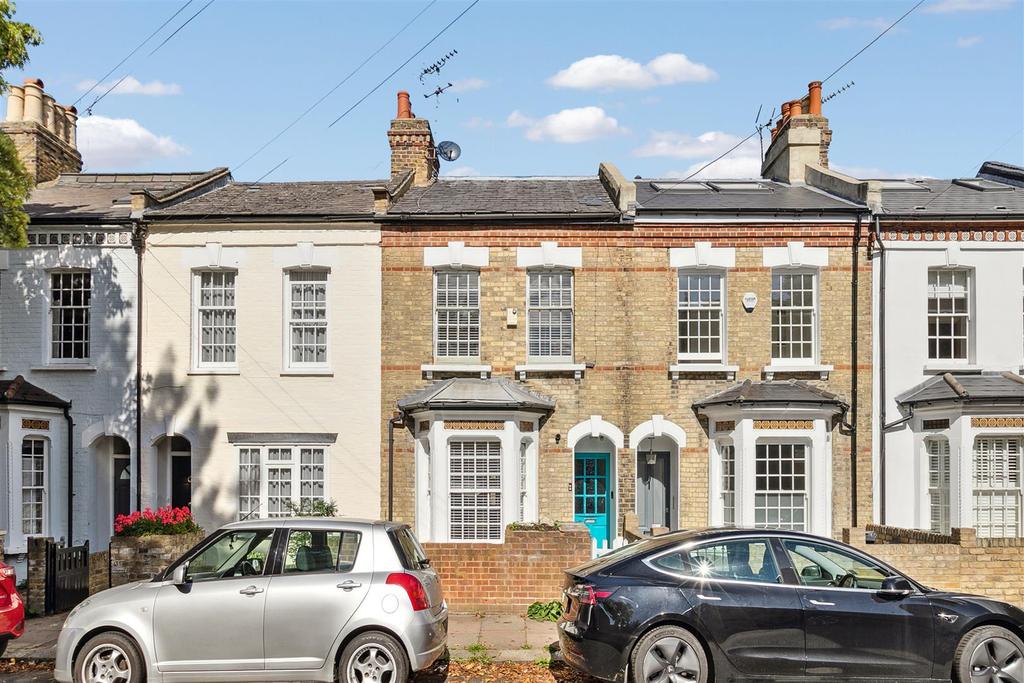 Glebe Street, London, W4 3 bed terraced house for sale £1,250,000