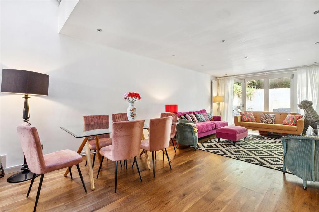 Glebe Street, W4   FOR SALE