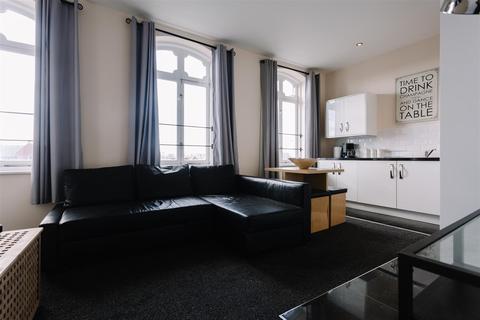 1 bedroom flat to rent - Burnett House, Castle Street, Hull