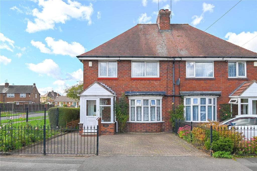 Brook Road, Oldbury, West Midlands, B68 3 bed semidetached house for