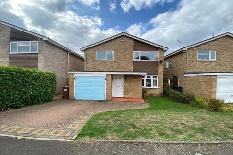3 bedroom detached house for sale - South Priors Court, Lings, Northampton NN3