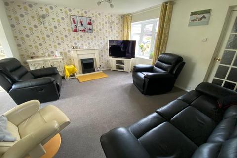 3 bedroom detached house for sale - South Priors Court, Lings, Northampton NN3