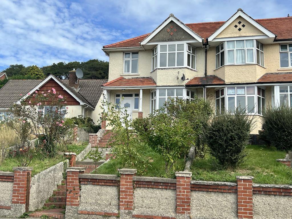 Padarn Crescent, Llanbadarn Fawr, Aberystwyth 3 bed semidetached house