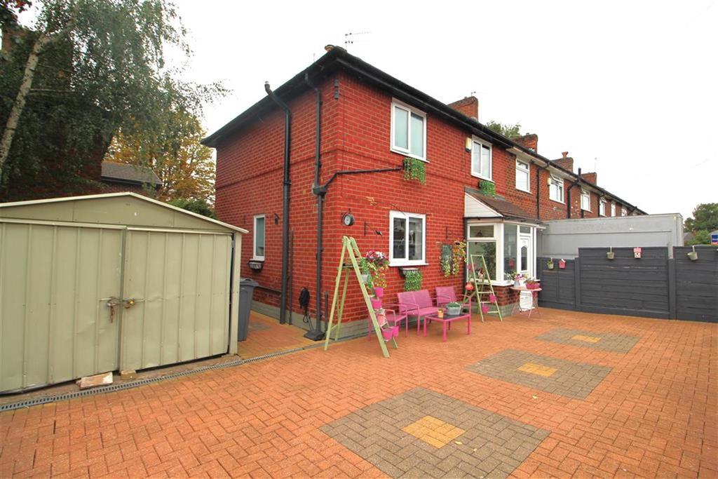 Hillend Road, Manchester, M23 0LL 3 bed end of terrace house £250,000
