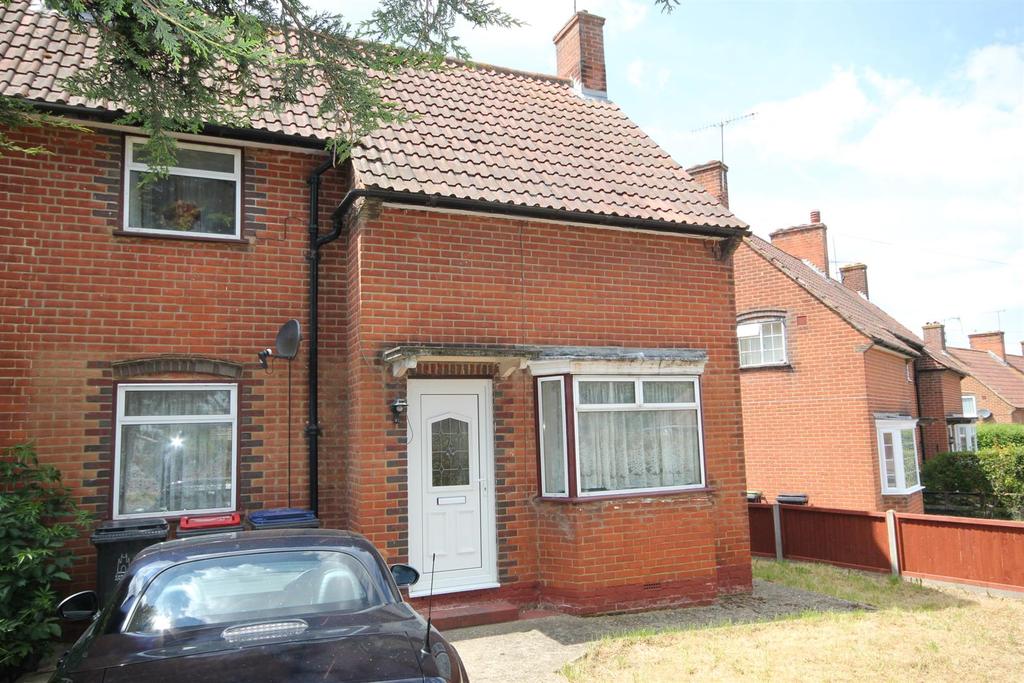 P1307 Old Park Avenue 3 bed detached house £1,050 pcm (£242 pw)