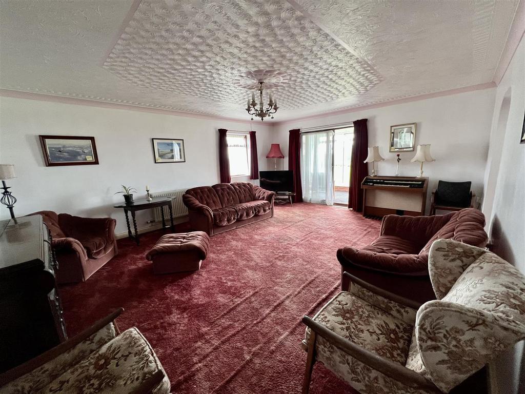 Church Road, Gorslas, Llanelli 5 bed detached house for sale £650,000