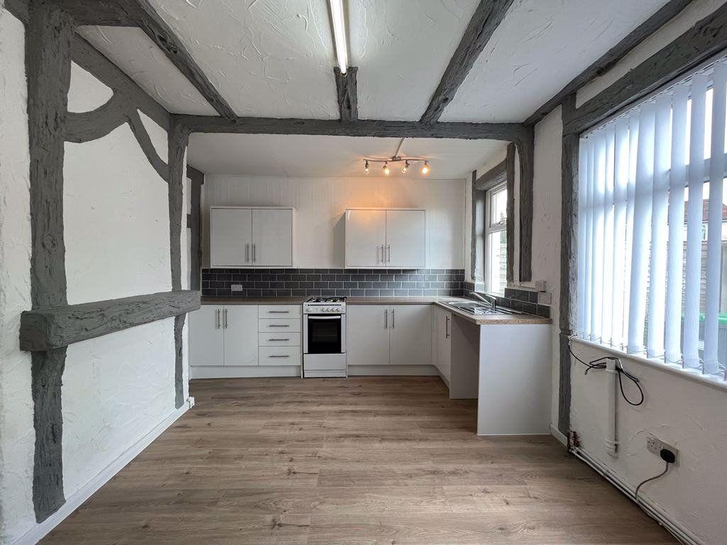 Marton Drive, Blackpool, Lancashire 3 bed semidetached house £725