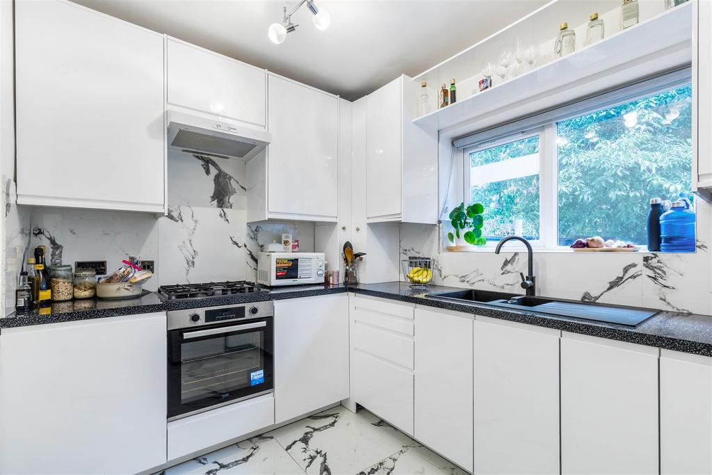 32 Huntingfield Rd-3.jpg